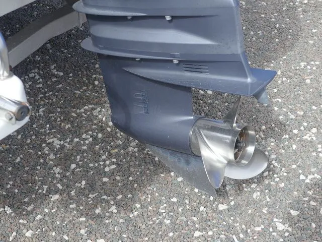 Slide: The Image of NauticStar 2140 Shallow Bay 2019 - 12