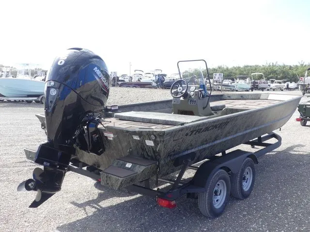 Slide: The Image of Tracker GRIZZLY® 2072 CC Sportsman 2026 - 4