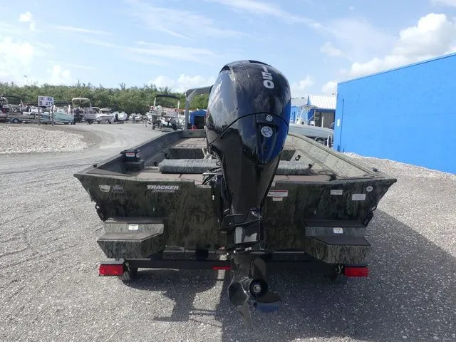 Slide: The Image of Tracker GRIZZLY® 2072 CC Sportsman 2026 - 5