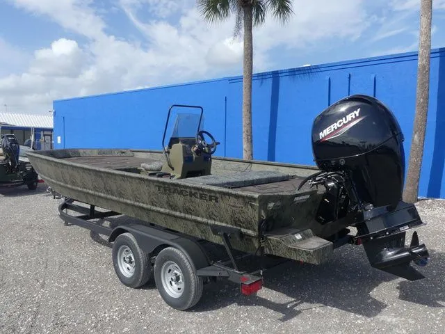 Slide: The Image of Tracker GRIZZLY® 2072 CC Sportsman 2026 - 6