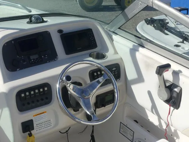 Slide: The Image of Robalo R227 Dual Console 2015 - 12