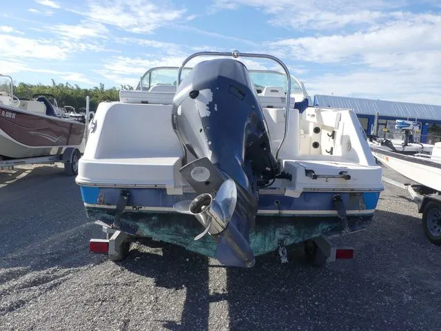 Slide: The Image of Robalo R227 Dual Console 2015 - 5