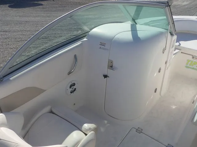 Slide: The Image of Robalo R207 Dual Console 2016 - 16