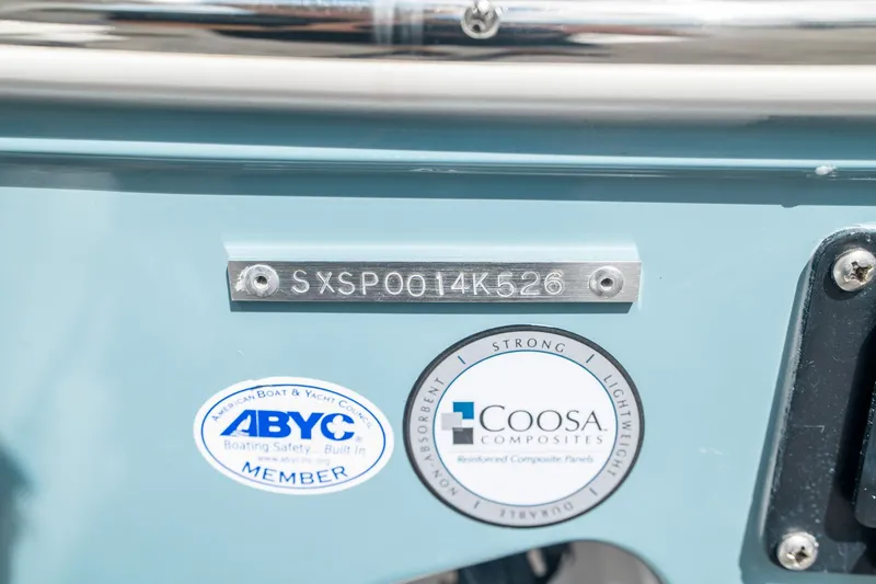 Slide: The Image of Sea Hunt Ultra 285 FS 2026 - 34