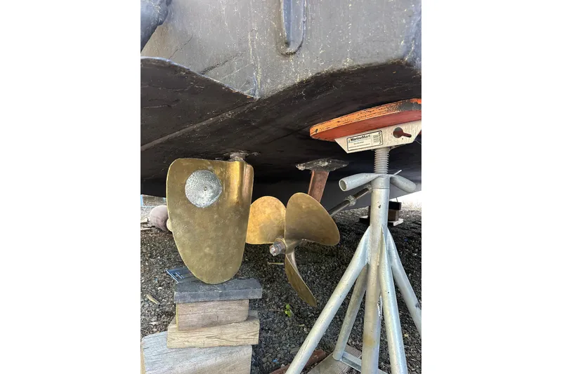 Slide: The Image of Propeller and rudder of 1985 Pearson 43 Trawler on a stand. - 71