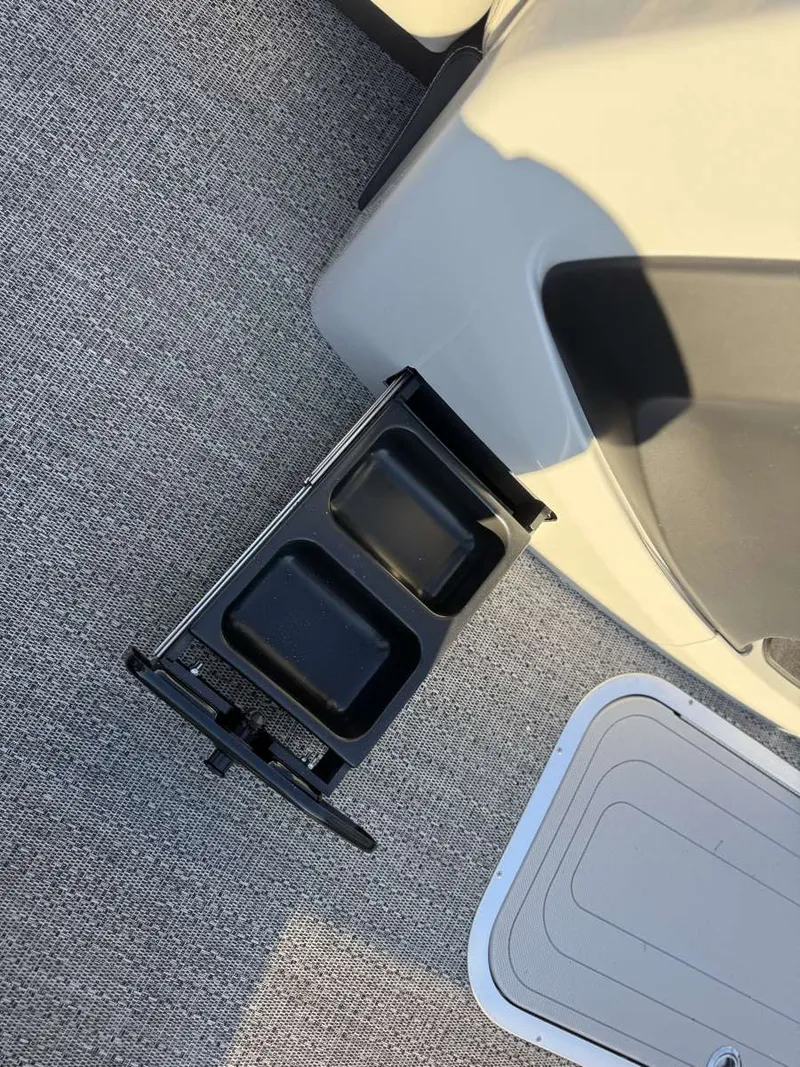 Slide: The Image of Barletta Cabrio C22UC 2026 - 15