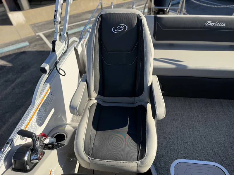 Slide: The Image of Barletta Cabrio C22UC 2026 - 16