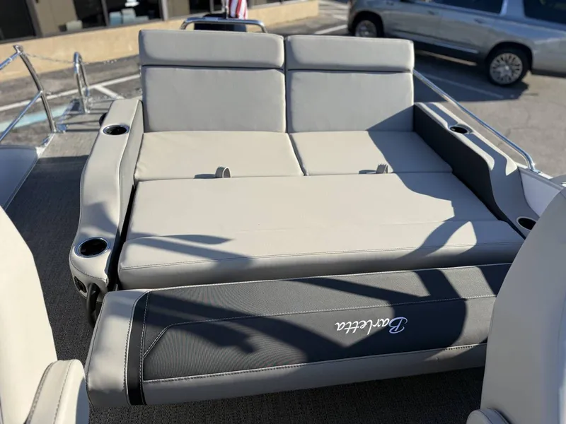 Slide: The Image of Barletta Cabrio C22UC 2026 - 37