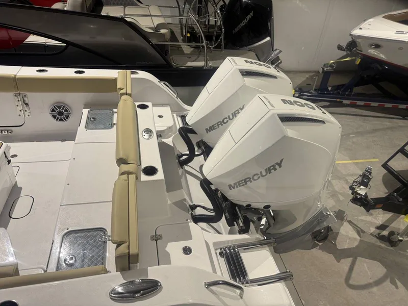 Slide: The Image of Sportsman Heritage 261 Center Console 2026 - 10