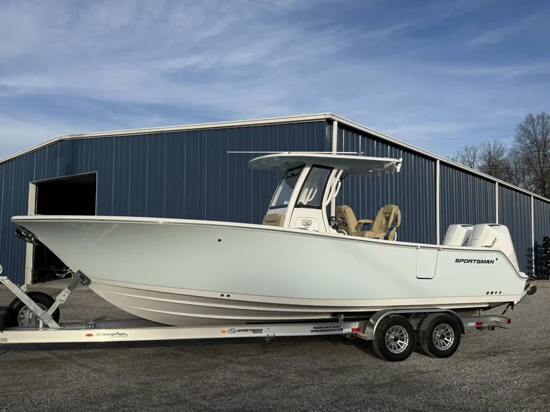 Slide: The Image of Sportsman Heritage 261 Center Console 2026 - 18