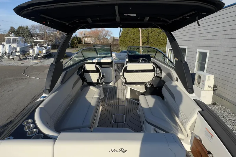 Slide: The Image of Interior of 2026 Sea Ray SLX 280 Outboard with luxurious seating. - 15