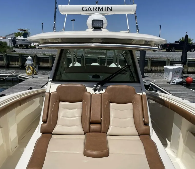 Slide: The Image of Scout 380LXF 2019 - 46