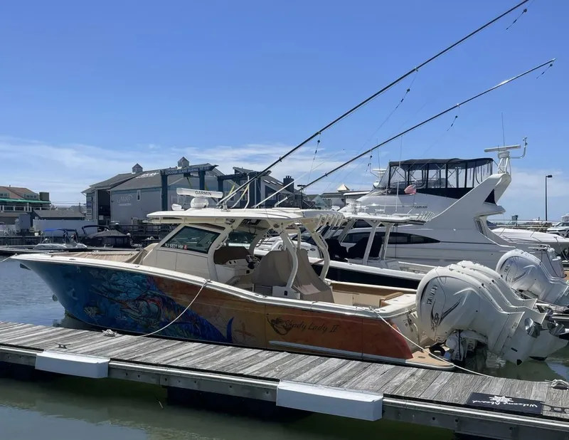 Slide: The Image of Scout 380LXF 2019 - 6