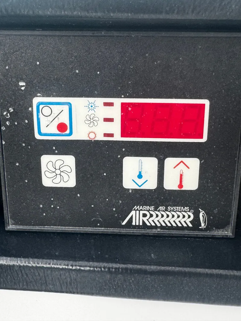 Slide: The Image of Marine Air Systems control panel on 2016 Monterey 335 Sport Yacht. - 14