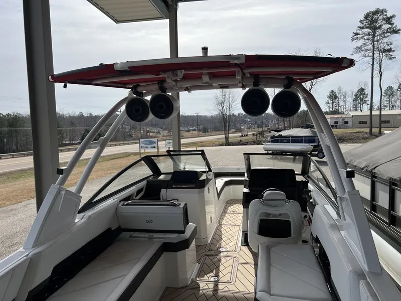 Slide: The Image of Cobalt R8 2025 - 13