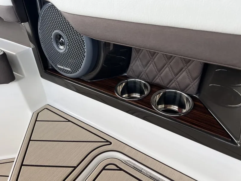 Slide: The Image of Cobalt R8 2025 - 14