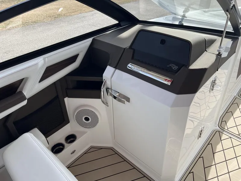 Slide: The Image of Cobalt R8 2025 - 8