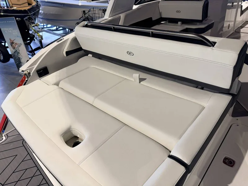 Slide: The Image of Luxurious seating on the 2025 Cobalt R6 boat. - 29