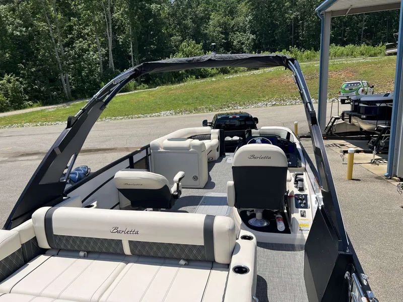 Slide: The Image of Barletta Lusso L25UCA 2026 - 17