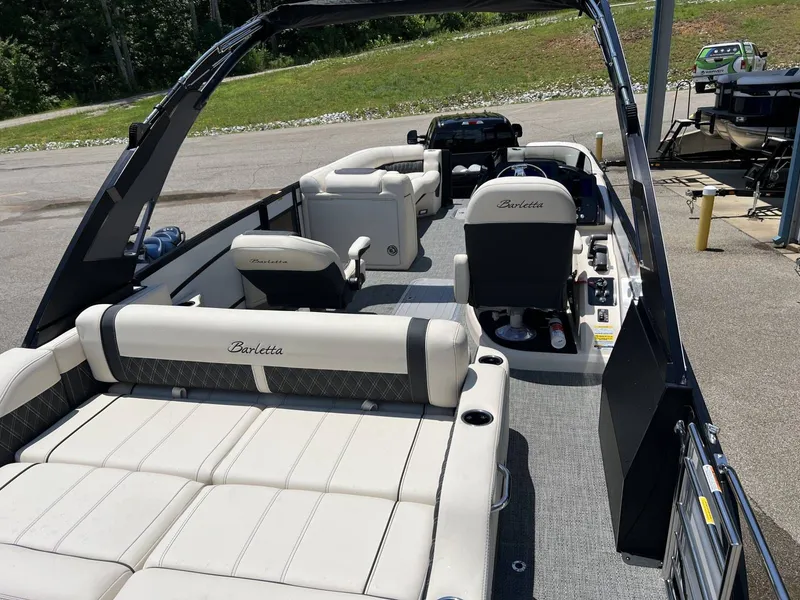 Slide: The Image of Barletta Lusso L25UCA 2026 - 18