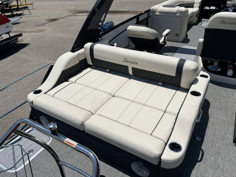 Slide: The Image of Barletta Lusso L25UCA 2026 - 19