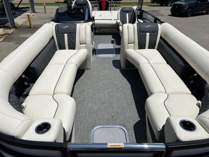 Slide: The Image of Barletta Lusso L25UCA 2026 - 5