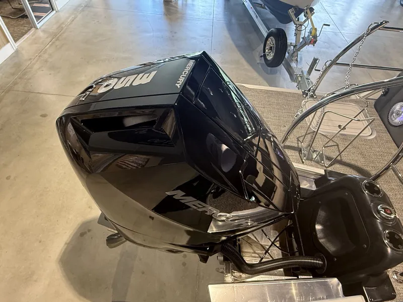 Slide: The Image of Barletta Lusso L23U 2026 - 14