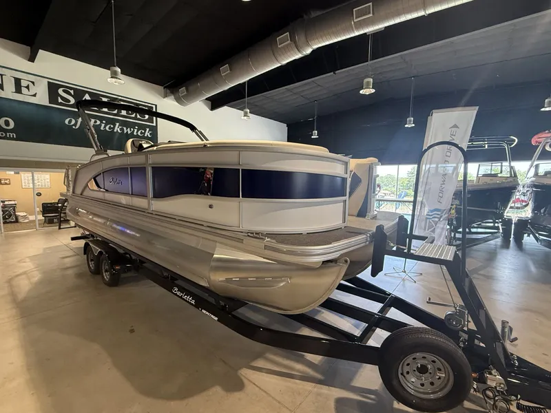 Slide: The Image of Barletta Lusso L23U 2026 - 4