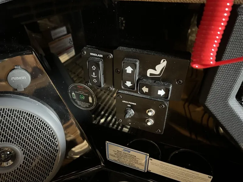 Slide: The Image of Cobalt R8 Surf 2026 - 11