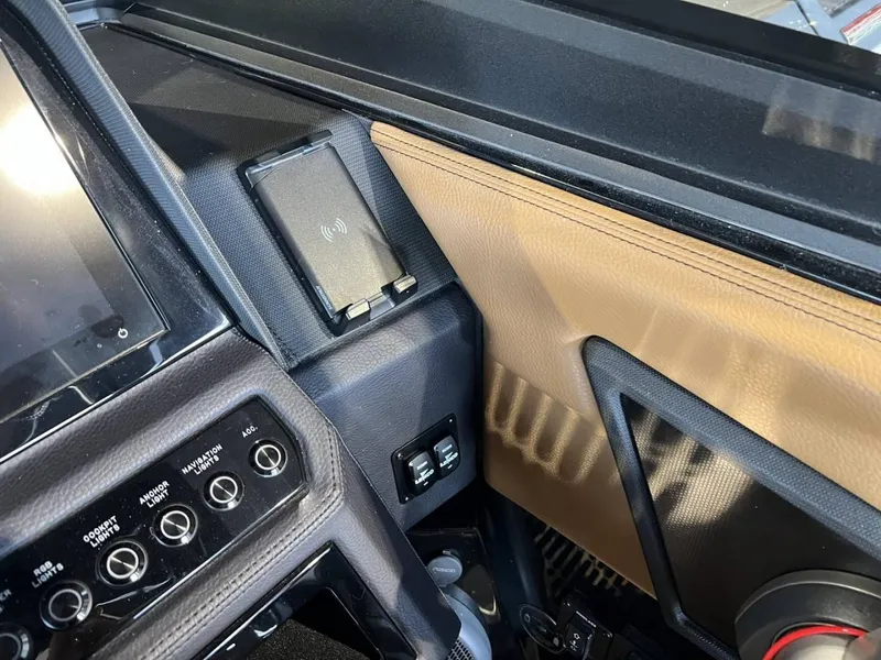 Slide: The Image of Cobalt R8 Surf 2026 - 12