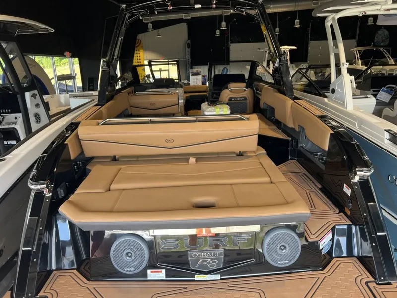 Slide: The Image of Cobalt R8 Surf 2026 - 20