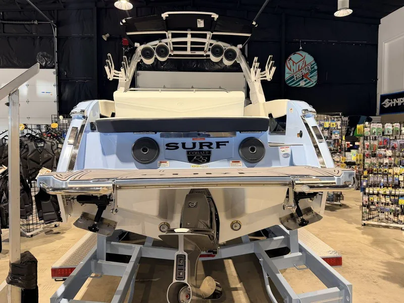 Slide: The Image of Cobalt R8 Surf 2026 - 3