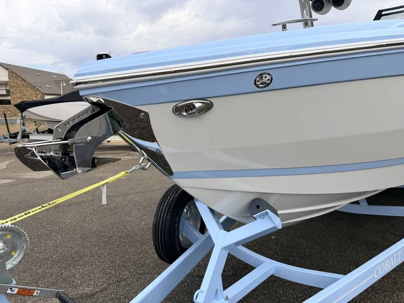 Slide: The Image of Cobalt R8 Surf 2026 - 35