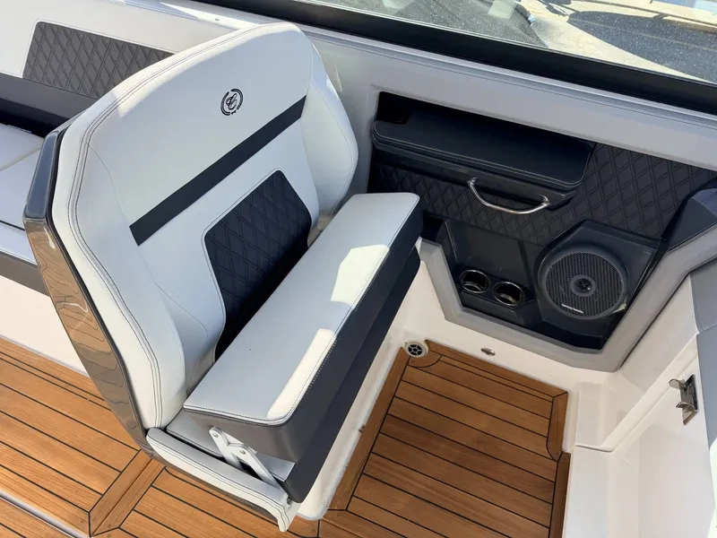 Slide: The Image of Cobalt R33 2023 - 11