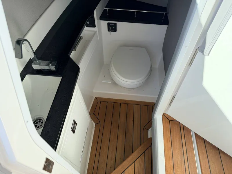 Slide: The Image of Cobalt R33 2023 - 12