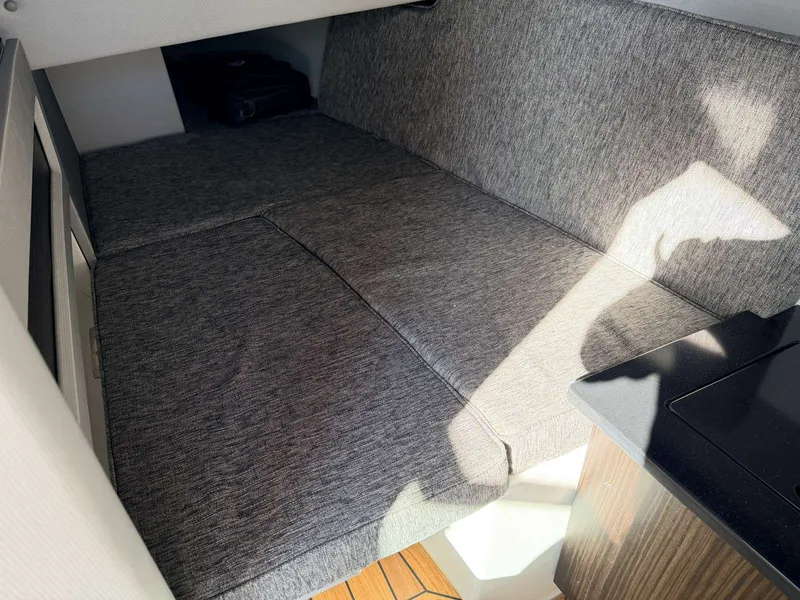 Slide: The Image of Cobalt R33 2023 - 13