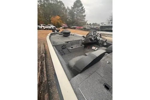 Slide: The Image of 2023 Tracker Pro Team 195 TXW Tournament Edition boat, interior view, parked outdoors. - 14