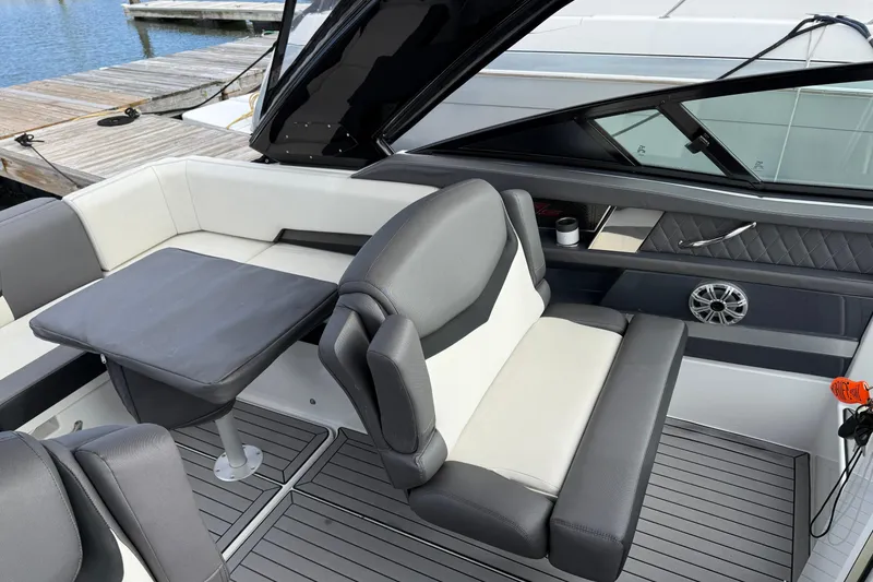 Slide: The Image of Companion seat - forward - 10