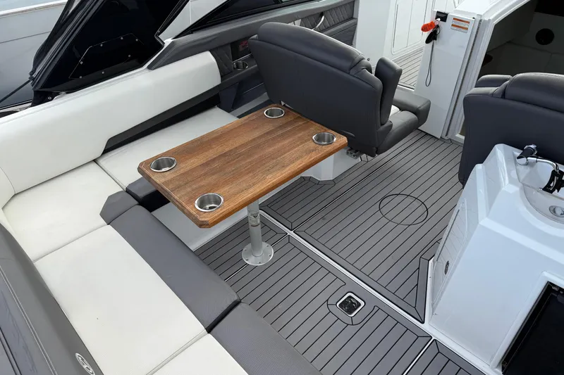 Slide: The Image of Cockpit seating - table - 6