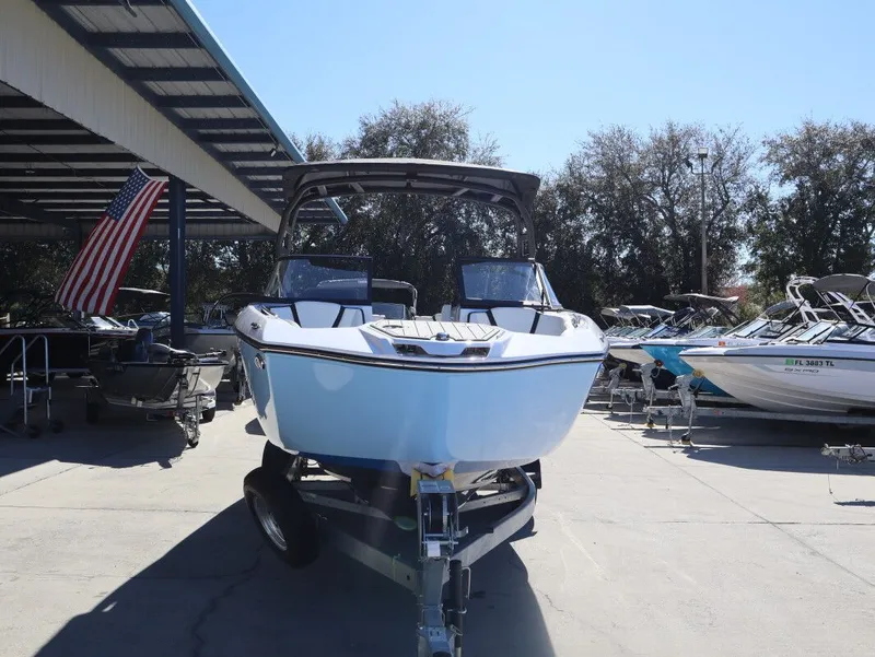 Slide: The Image of Yamaha 252SE 2026 - 5