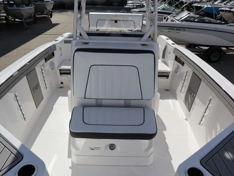 Slide: The Image of Yamaha 220 FSH Sport 2026 - 20