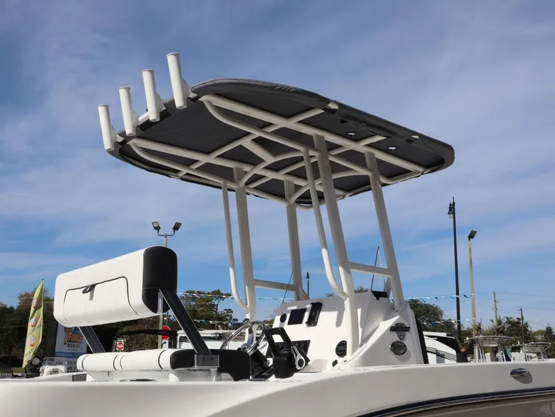 Slide: The Image of Yamaha 220 FSH Sport 2026 - 23