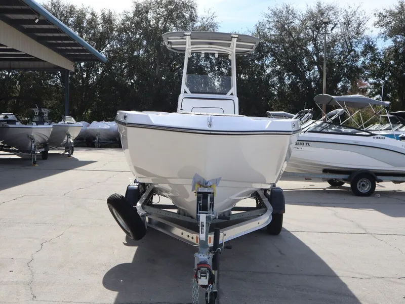 Slide: The Image of Yamaha 220 FSH Sport 2026 - 5