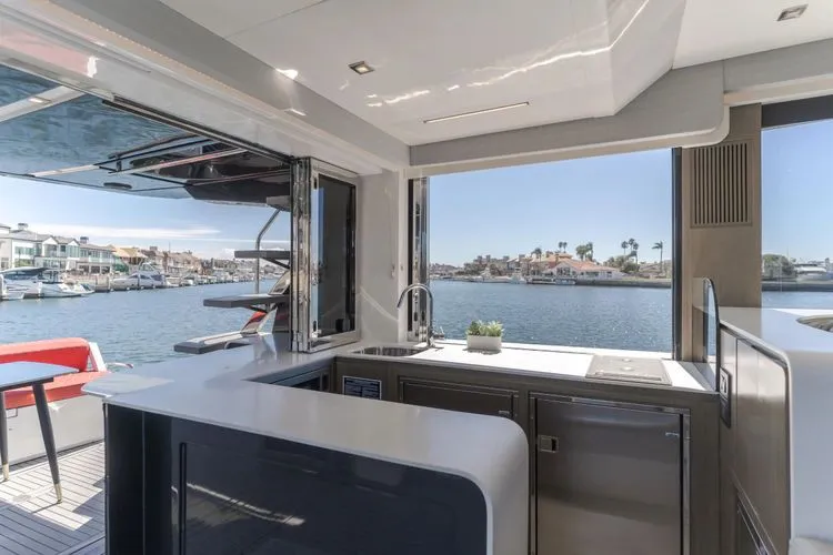 Slide: The Image of 2023 Okean 52 Fly - Image 25 - 25