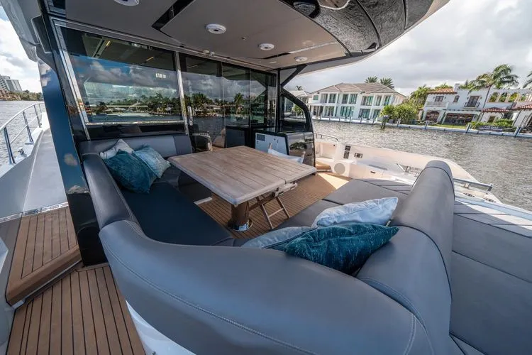 Slide: The Image of 2022 Sunseeker Predator 65 - Image 11 - 11