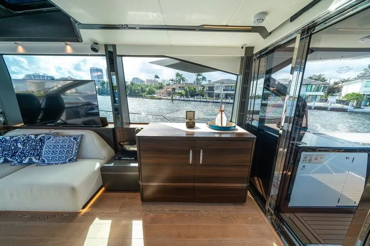 Slide: The Image of 2022 Sunseeker Predator 65 - Image 22 - 22