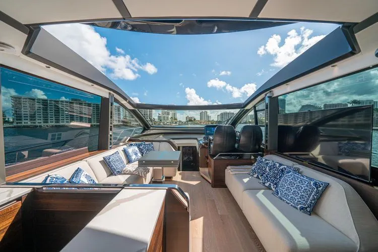 Slide: The Image of 2022 Sunseeker Predator 65 - Image 25 - 25