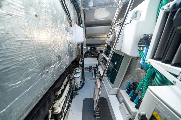 Slide: The Image of 2022 Sunseeker Predator 65 - Image 63 - 63