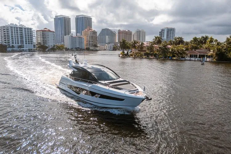 Slide: The Image of 2022 Sunseeker Predator 65 - Image 8 - 8