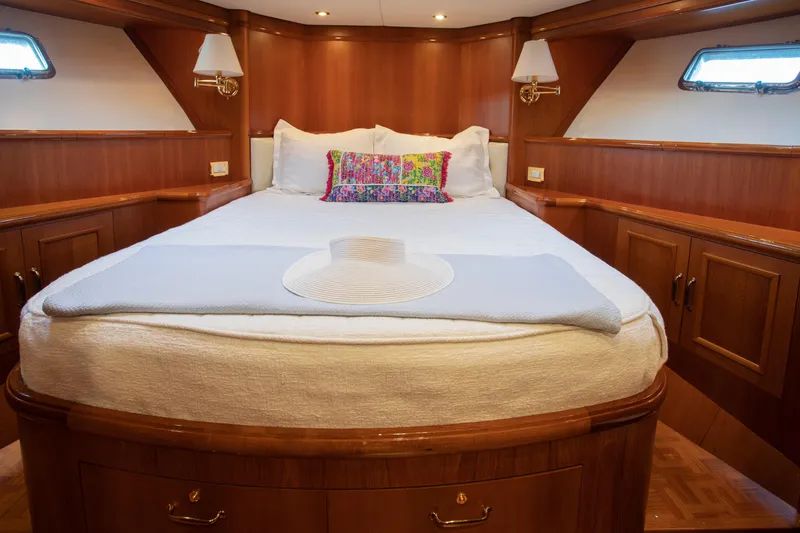Slide: The Image of Luxurious cabin interior of 2006 Grand Banks 59 Aleutian RP yacht. - 23